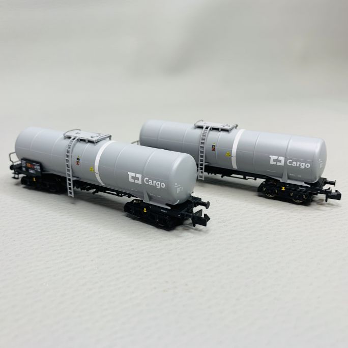 Coffret de wagons composé de deux wagons-citernes à 4 essieux, type Zacns, CD, Ep VI - FLEISCHMANN 825818 - N 1/160
