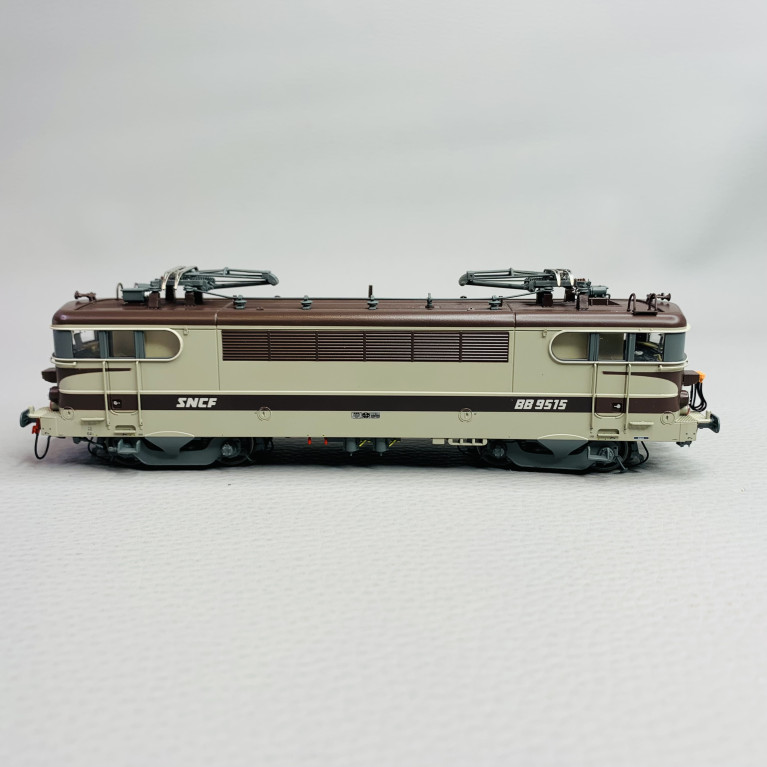 Locomotive électrique BB 9515 dépôt Avignon, SNCF, Ep IV - V - LSMODELS 10226 - HO 1/87