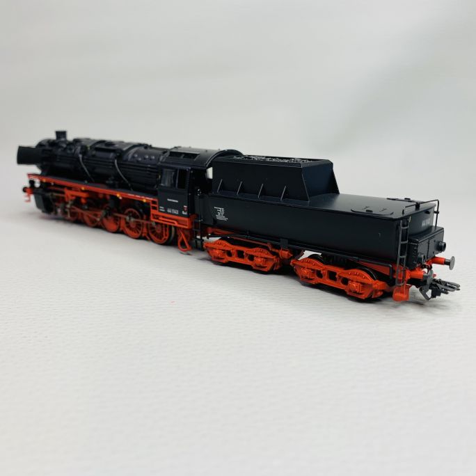 Locomotive à vapeur série 44 avec tender bassine, DB, Ep III digital son - MARKLIN 39745 - HO 1/87