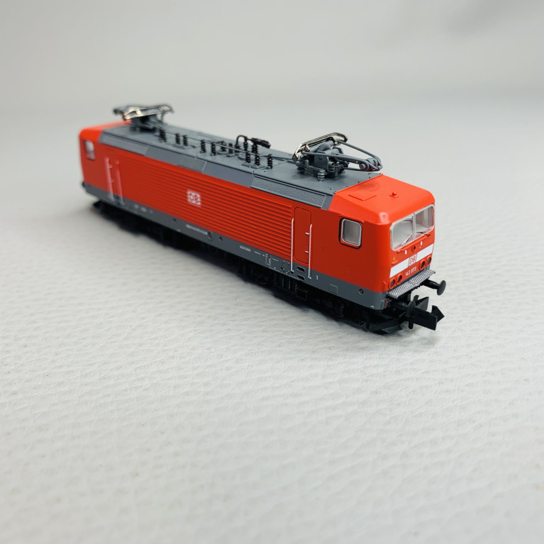 Locomotive électrique série 143, DB AG, Ep VI, Digital son - FLEISCHMANN 7570007 - N 1/160