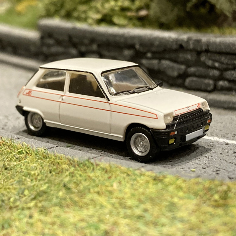 Renault 5 Alpine blanche 1976 - SAI / PCX87 7222 - 1/87