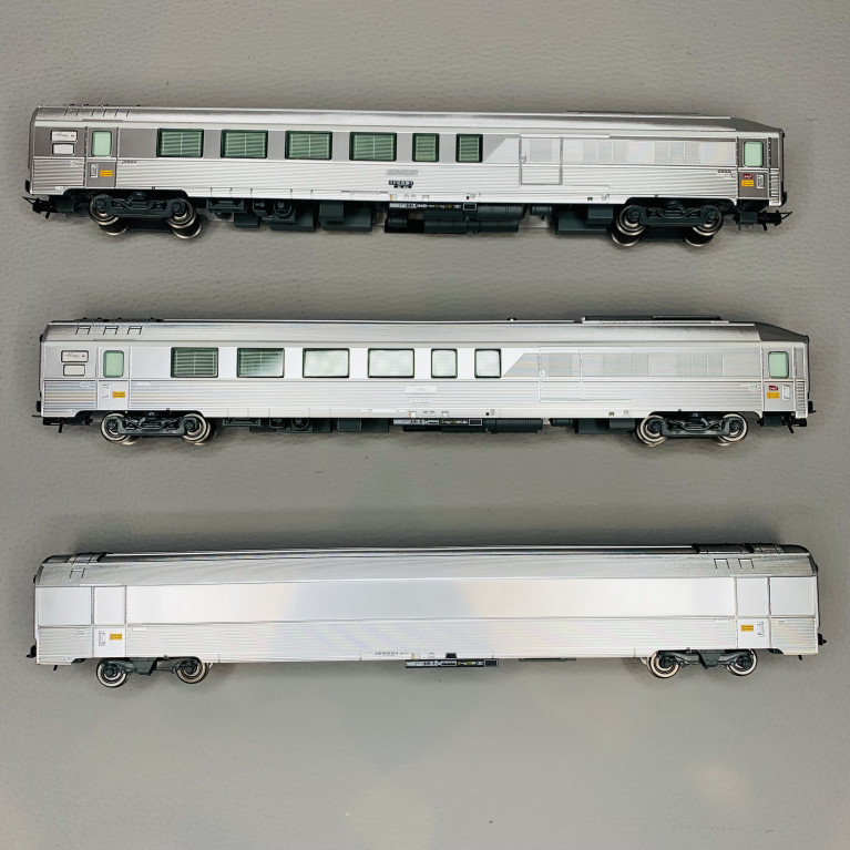 3 voitures inox "Train Expo" Set 1/2, Sncf, Ep VI - JOUEF HJ4178 - HO 1/87