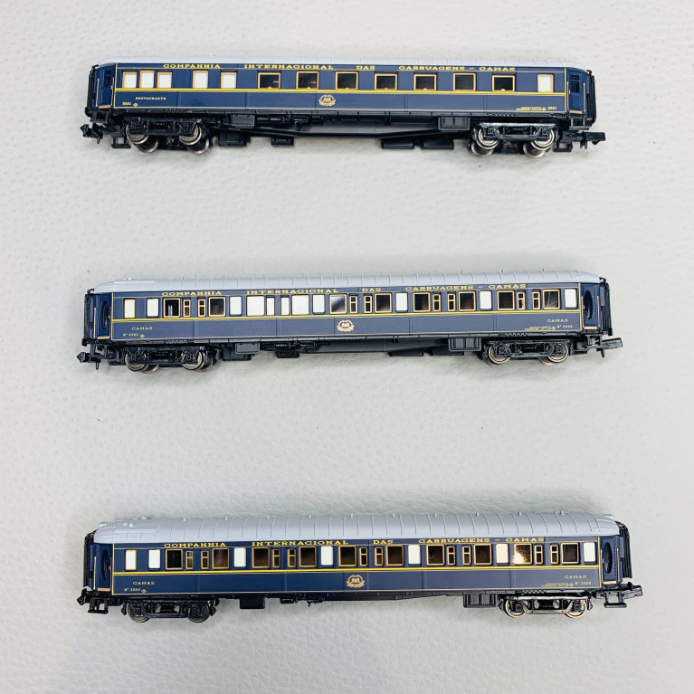 3 voitures CIWL "Castellano Expreso", restaurant, Renfe, Ep IV - ARNOLD HN4461 - N1/160