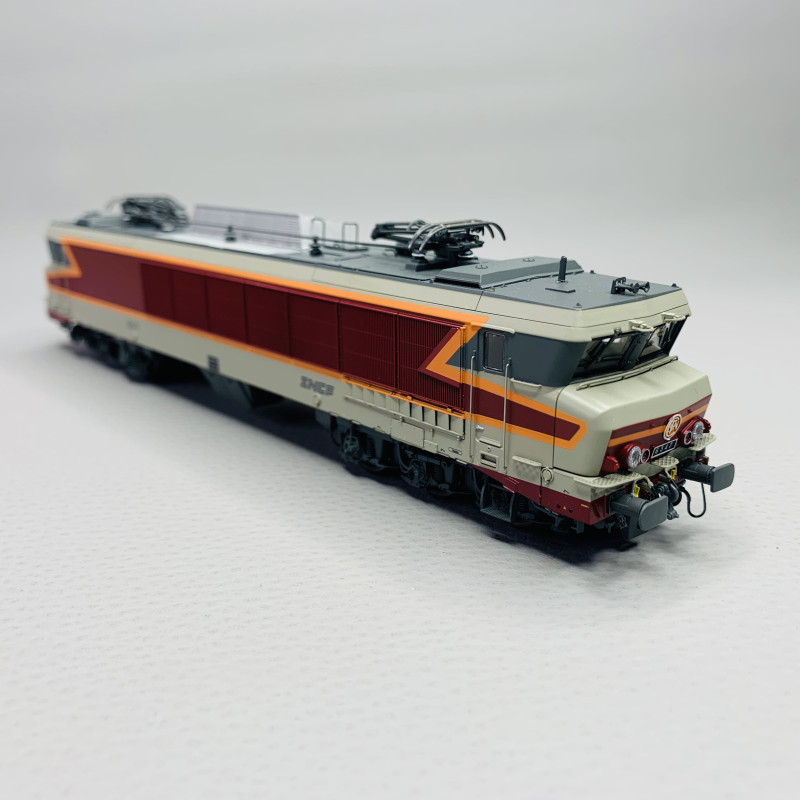 Locomotive électrique CC 6547, livrée “Arzens” gris béton, logo Nouille, dépôt de Vénissieux, SNCF, Ep. IV-V, 3R digital son - L