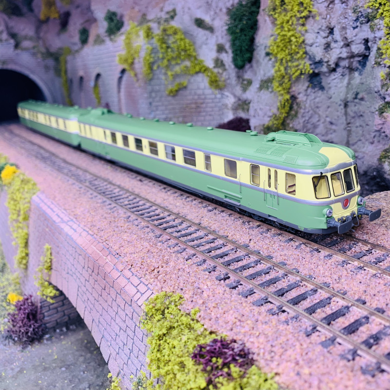 Preiser 10582 – Figurines Passagers Debout Époque III – Échelle HO 1/87 Pour Modélisme Ferroviaire