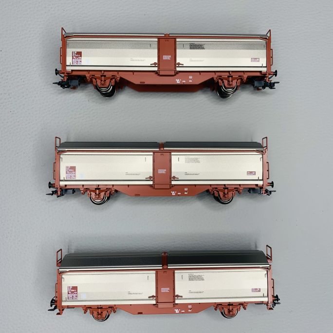 3 wagons tombereaux à toit/parois coulissantes Tbis, SJ, EP IV - MARKLIN 47303 - HO 1/87