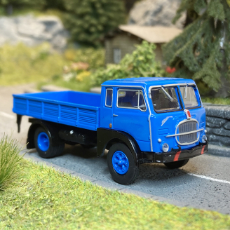 Fiat 642, plateau à ridelle, bleu et noir - Brekina 58601 - 1/87