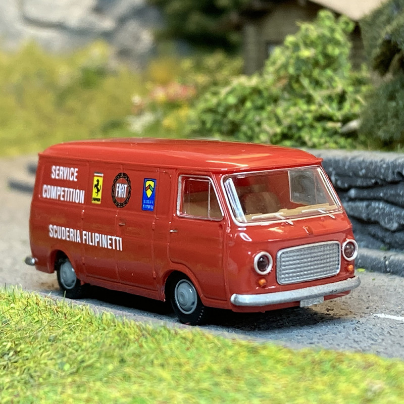 Fiat 238, "Scuderia Filipinetti", service compétition, rouge - Brekina 34466 - 1/87