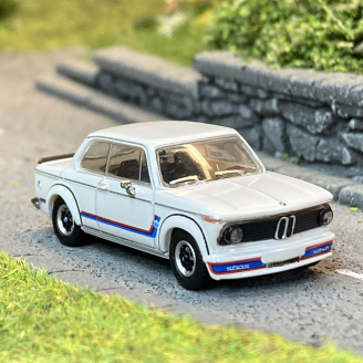 BMW 2002 Turbo, décorée, blanc - PCX 870440 - HO 1/87