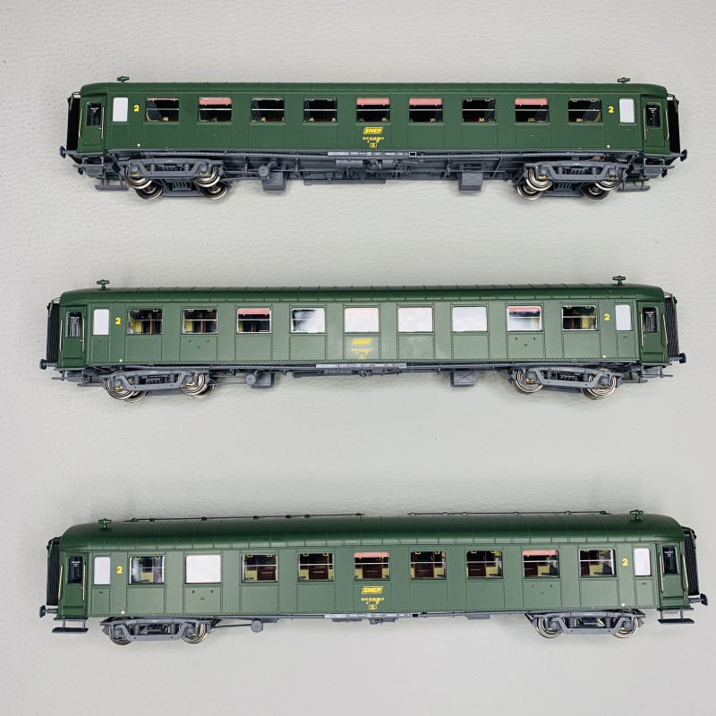 FRANCE TRAINS 256 - Voiture de IIIème classe type OCEM à rivets de la – Antique MarcBea