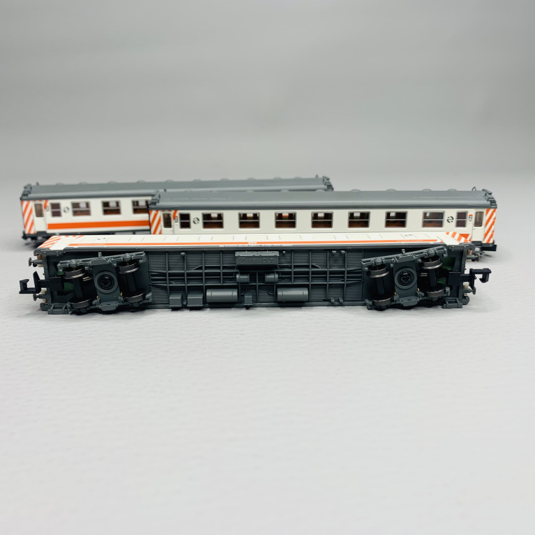 voitures voyageurs en livrée "Regionales", Renfe, Ep V - ARNOLD HN4454 - N 1/160