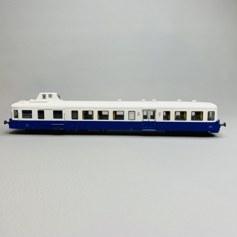 Autorail XBD 93953, 2CL, "Picasso" Sotteville, Sncf, Ep IVb, 3R digital - Lsmodels 10632 - HO 1/87