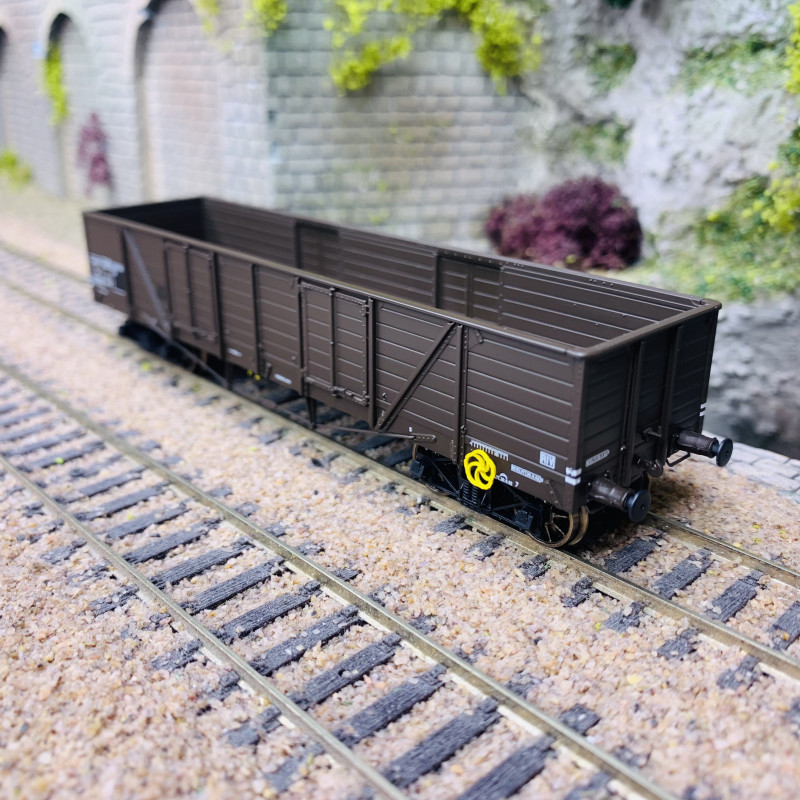 Wagon plat TP noir MT SNCF ép. IIIb REE-MODELES REE-WB502 : : modélisme