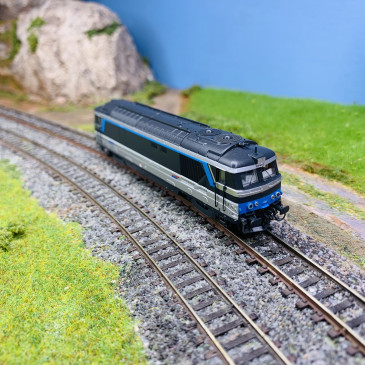 Locomotive diesel BB 67373, SNCF, Ep. V-VI - REE NW327 - N 1/160