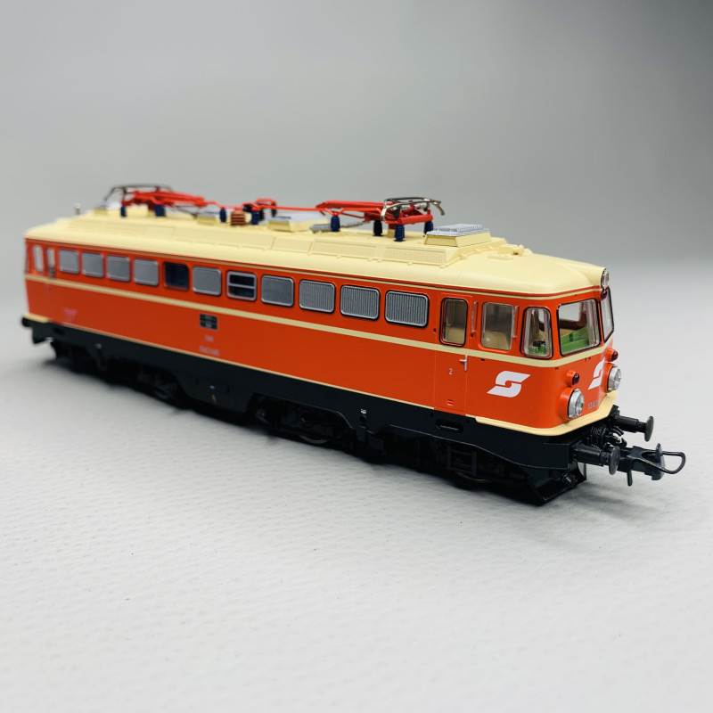Roco H0 Roco 62368 - Locomotive électrique série 1047 de Roco H0 Roco 62368 - Locomotive électrique série 1047 de