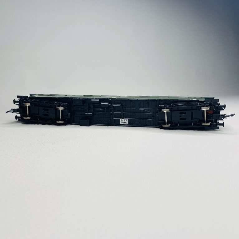Voiture de train express standard 1ère classe, DR, Ep III - ROCO 74860 - HO 1/87