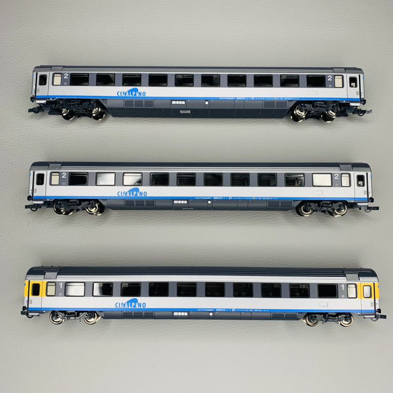 3 voitures Cisalpino, CEI, Ep V-VI - ROCO 6200032 - HO 1/87