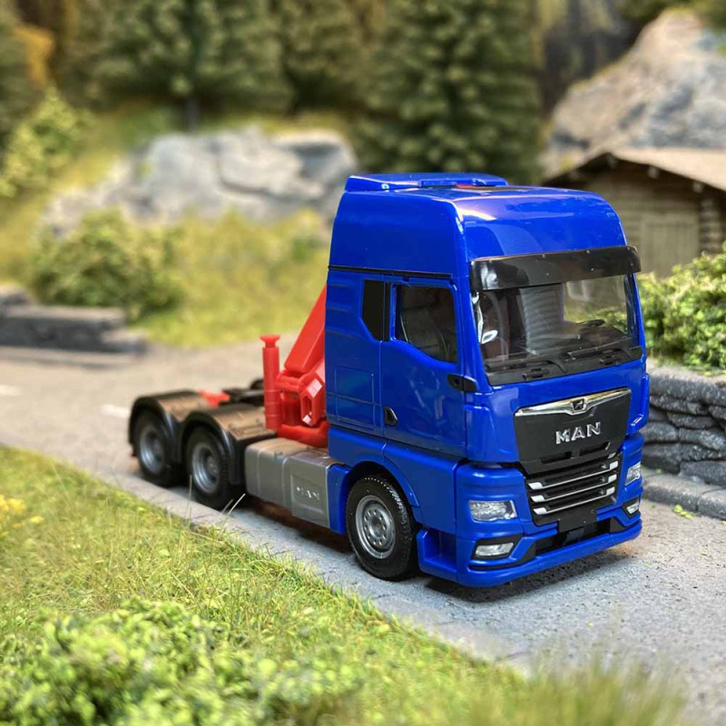 Camion Man TGX GX, 6x4 avec grue de déchargement - HERPA 313100-002 - 1/87