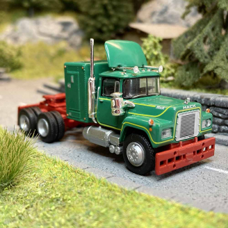 Camion, tracteur Mack RS 700, vert et rouge - Brekina 85803 - 1/87