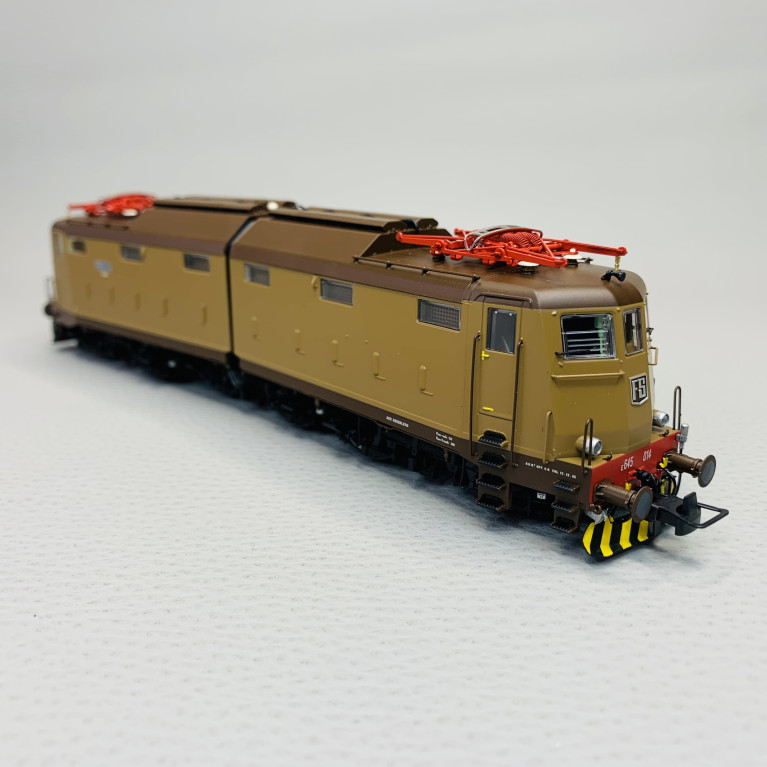 Locomotive électrique série E.645, FS, Ep IV-V, Digital son - RIVAROSSI HR2933S - HO 1/87
