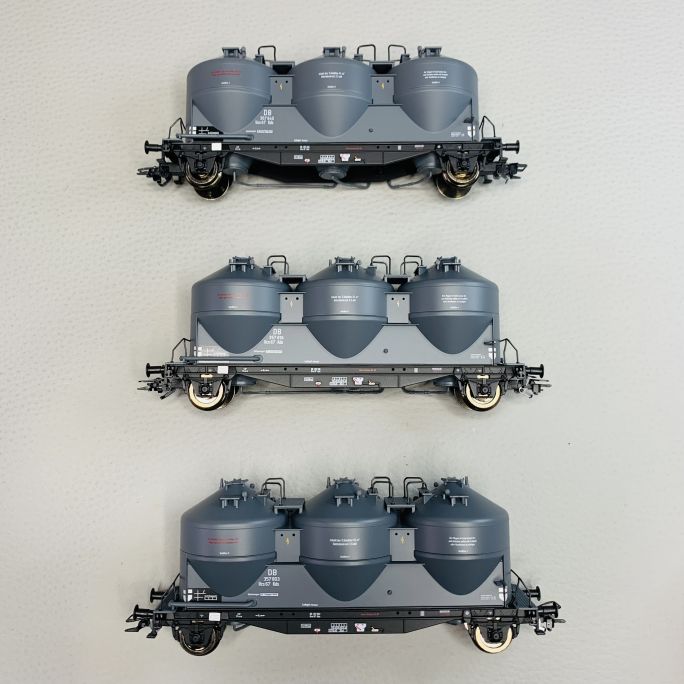 3 Wagons-silos Kds 67 pour le transport de pulvérulents, DB, Ep. III - MARKLIN 48264 - HO 1/87