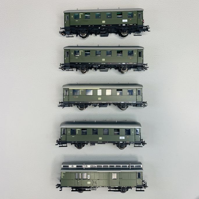 Coffret de 5 voitures voyageurs, DB, Ep III - MARKLIN 43353 - HO 1/87