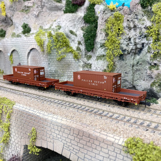 ROCO ech HO ep VI ref 67527 Wagon OBB containers HAUS ROUGES avec boite