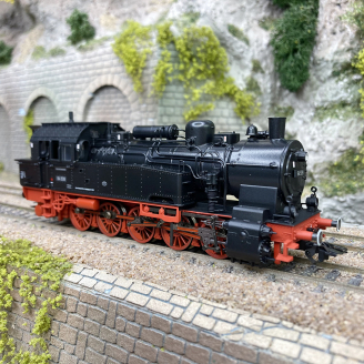 Locomotive vapeur BR 94 539 (ex-prussienne T16.1), DB, Ep III, Digital Son - TRIX 25940 - HO 1/87