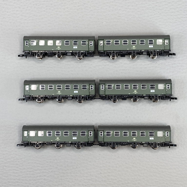 Rame locomotive BR 140 + 3 paires de voitures B3yge, DB, Ep IV - MARKLIN 81304 - Z 1/220