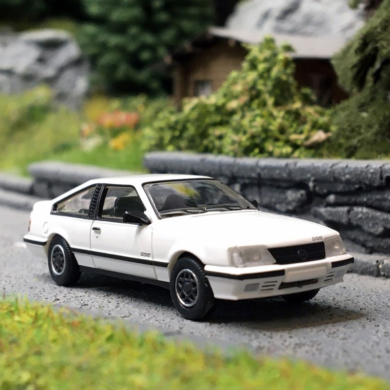 Opel Monza A2 GSE, Blanche - PCX 870493 - 1/87