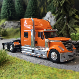 Camion, tracteur International LoneStar, Orange - Brekina 85830 - 1/87