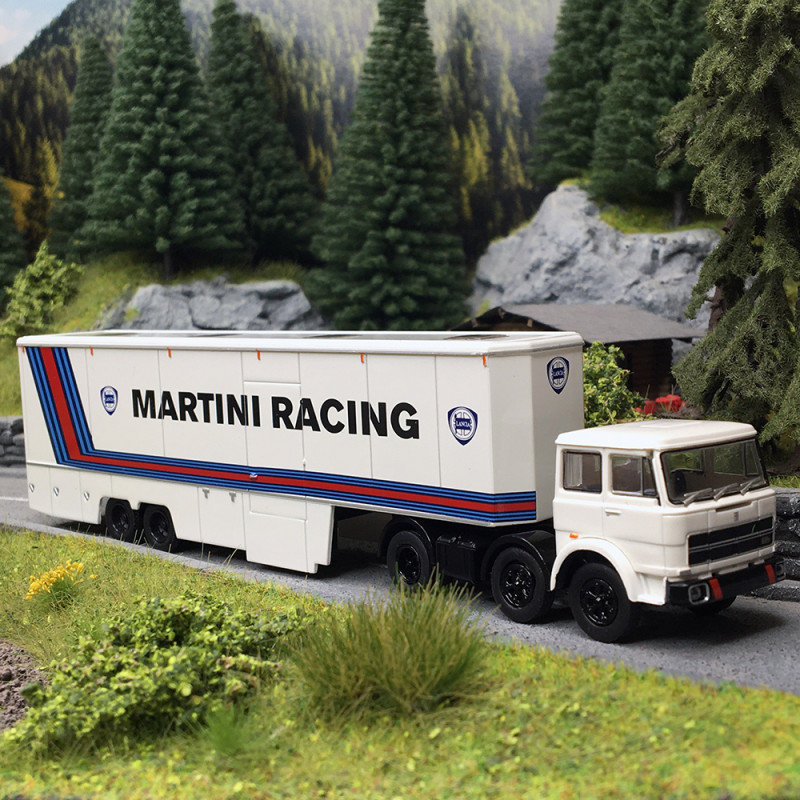 Camion Fiat 691 T "Lancia Martini Racing", Blanc à bandes bleues et rouges - Brekina 58577 - 1/87