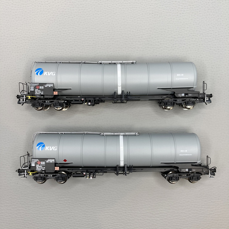 2 wagons citernes coudées, "KGV", GATX, Ep VI - ROCO 77346.A - HO 1/87
