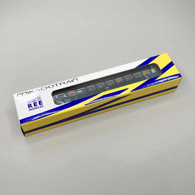 Voiture couchettes UIC Y, B9C9x, vert Celtique, logo encadré jaune, SNCF, Ep IV - REE NW-212 - N 1/160