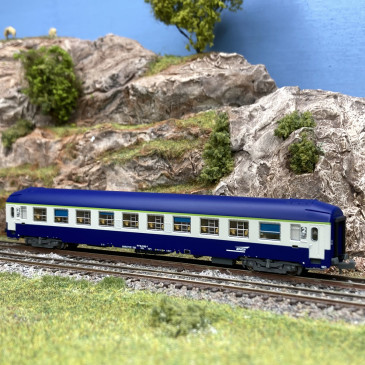 Voiture couchettes UIC Y, B9C9x, livrée TEN, logo Casquette, SNCF, Ep V - REE NW-220 - N 1/160