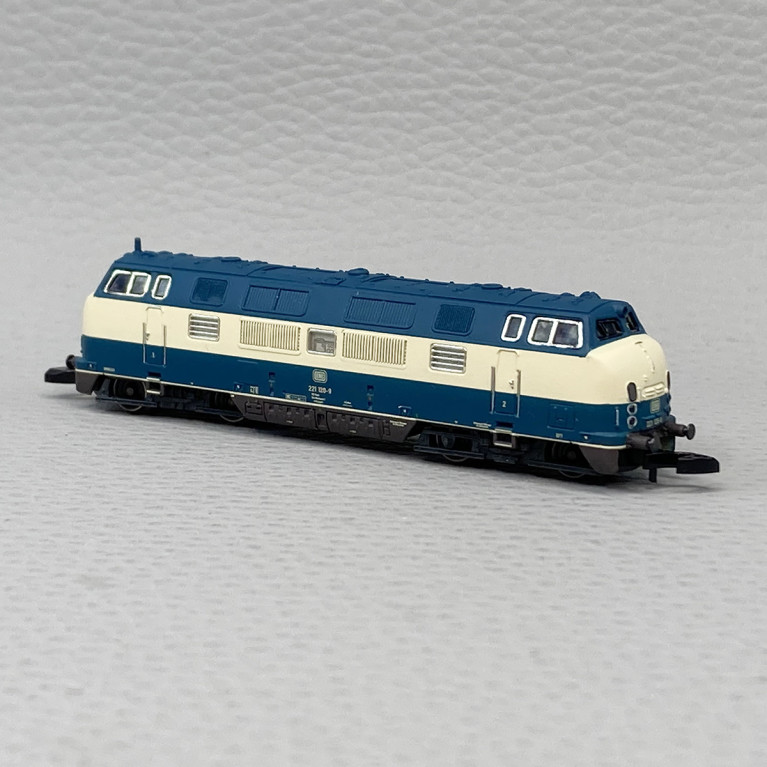 Locomotive diesel BR 221 (ancienne V 200.1), DB, Ep VI - MARKLIN 88208 - Z 1/220