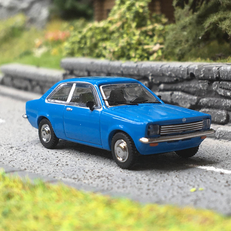 Modèle Miniature Opel Kadett 1973 Bleu Clair Minichamps 1/87 - Neuf Sous Boîte