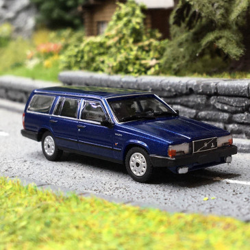 Volvo 740GL Break 1986, Bleu foncé - Minichamps 870171710 - HO 1/87