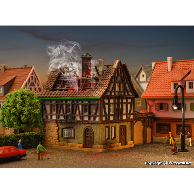 Maison en feu - Vollmer 49538 - Z 1/220