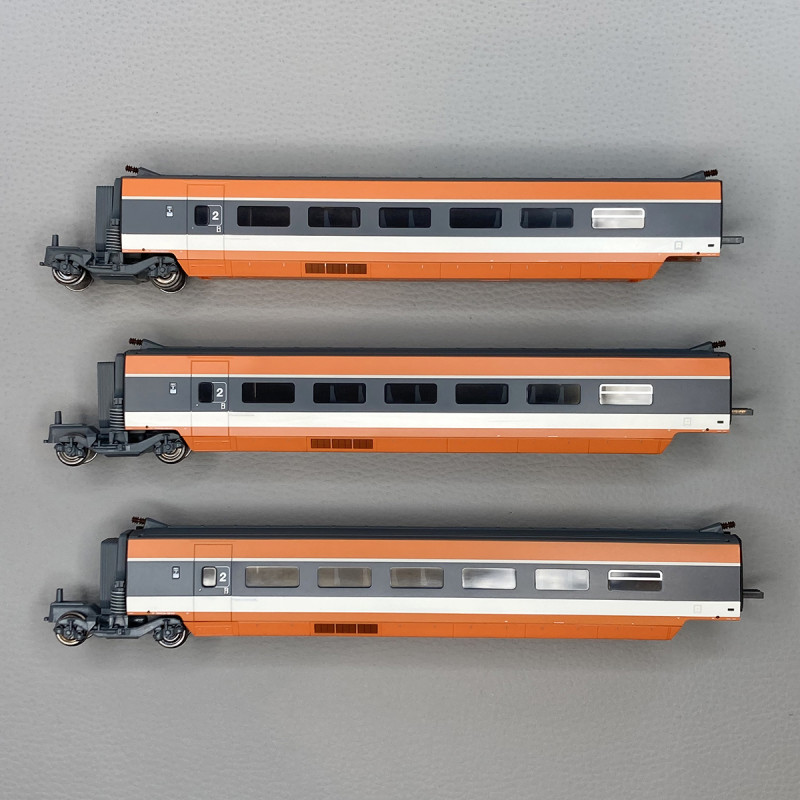 3 voitures TGV Sud Est, 2 CL, "inauguration Paris-Lyon 1981", Sncf, Ep IV - JOUEF HJ3015 - HO 1/87