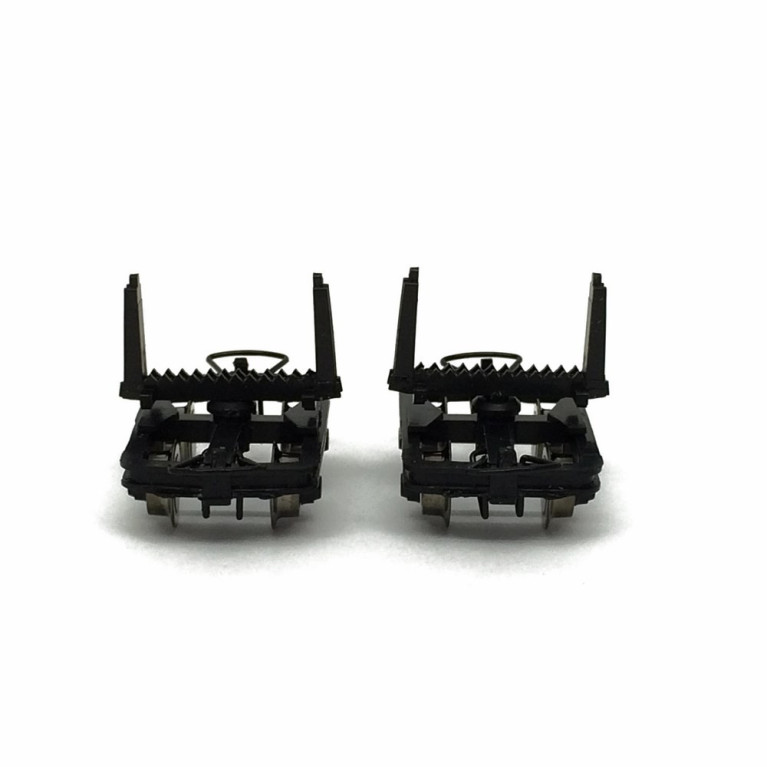 2 wagonnets de mine porte grumes  -HOe-1/87-ROCO 34602