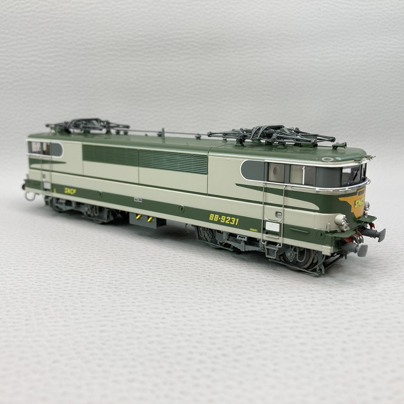 Locomotive électrique BB 9231 livrée « Arzens » - Ree Modèles MB196