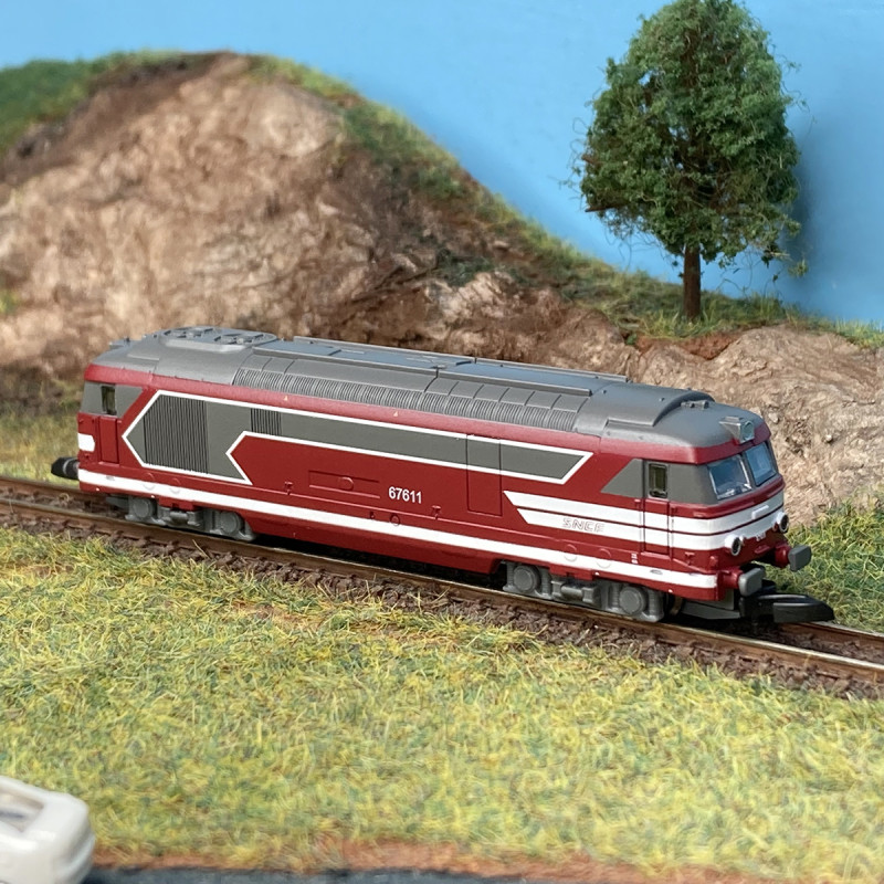 Outland Models Ensemble tracteur et remorque de paysage ferroviaire échelle 1:220 Outland Models Ensemble tracteur et remorque de paysage ferroviaire échelle 1:220