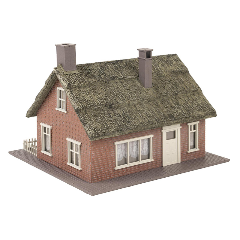 Maison à toit de chaume d'Allemagne du Nord, époque I - FALLER 131318 - HO 1/87