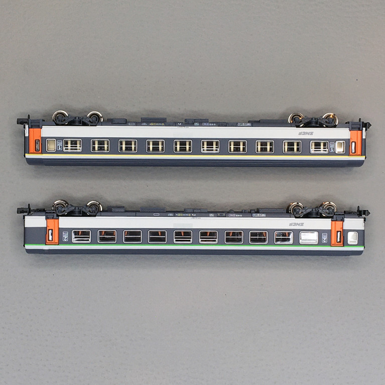 2 voitures Corail Fluo VU 1 CL + 2 CL, (A10u + B11tu), Sncf,Ep VI - PIKO 94502 - N 1/160