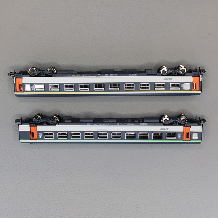 2 voitures Corail Fluo VU 1 CL + 2 CL, (A10u + B11tu), Sncf,Ep VI - PIKO 94502 - N 1/160
