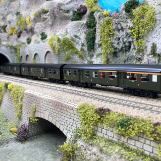 Voiture Voyageurs SNCF échelle O - Tôle Années 50 - LR Trains - Longueur 32 Cm