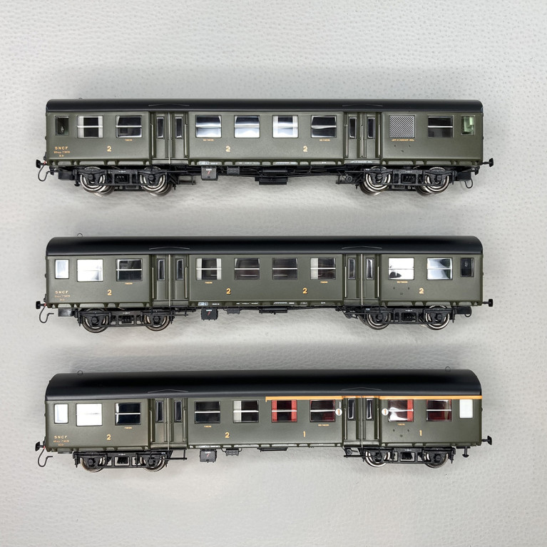 3 voitures Romilly, ABtmyp + Btmyp + BDtmyp, châssis noir avec éclairage, SNCF,  Ep III - EPM E413308 - HO 1/87