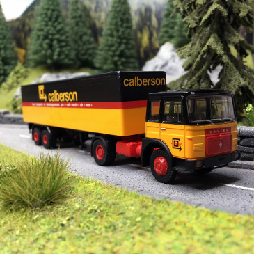 Camion Saviem SM 300 "Calberson", Noir à bande jaune et rouge - Brekina 78155 - HO 1/87