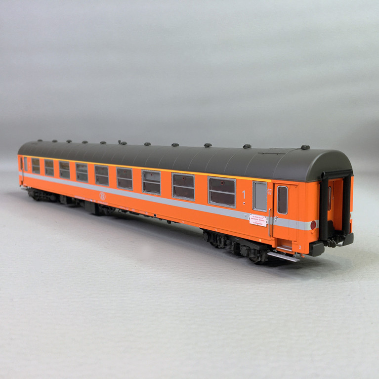 Voiture I4 A9 Orange époque V SNCB - LSMODELS 42 180 - HO 1/87